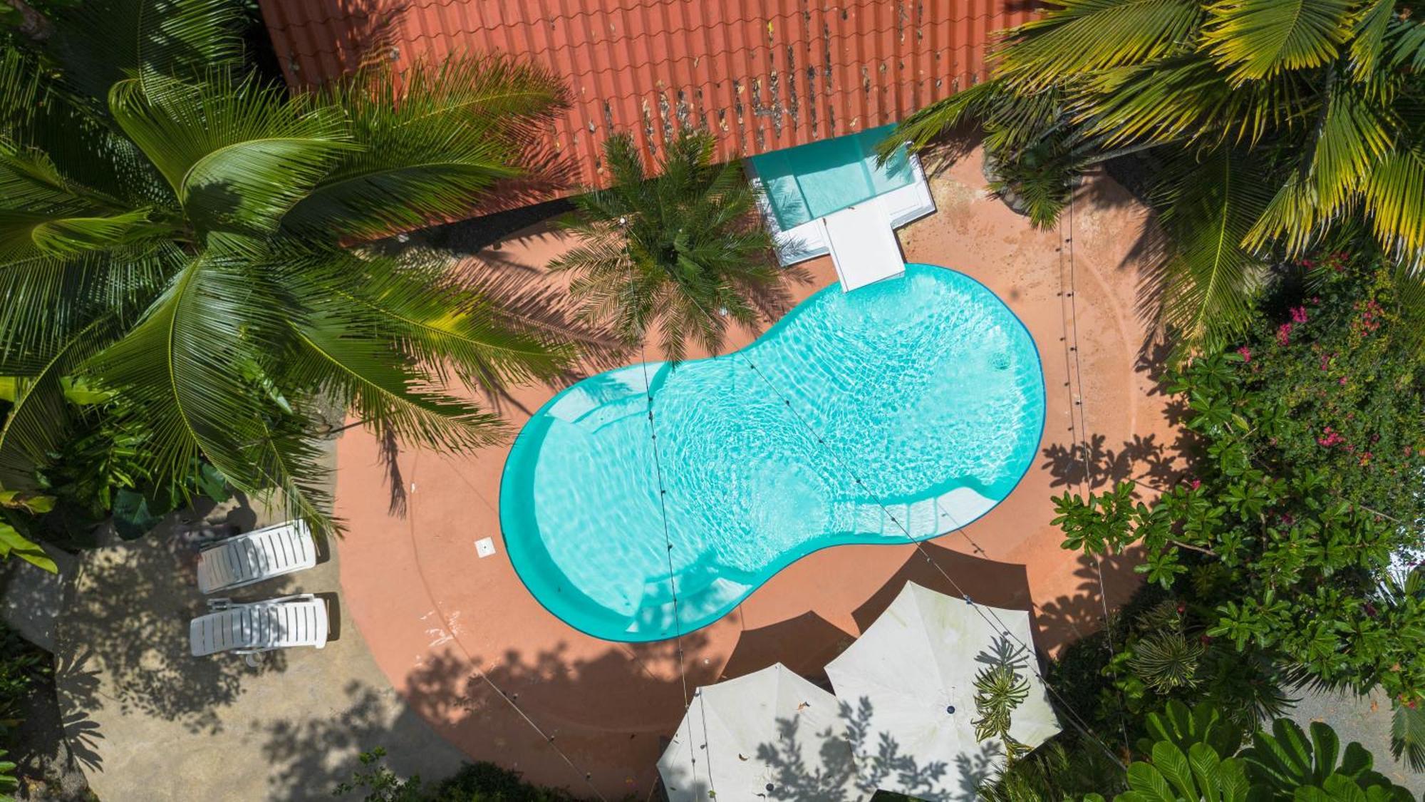 Bambutel Cocles Hotel Puerto Viejo de Talamanca Exterior photo